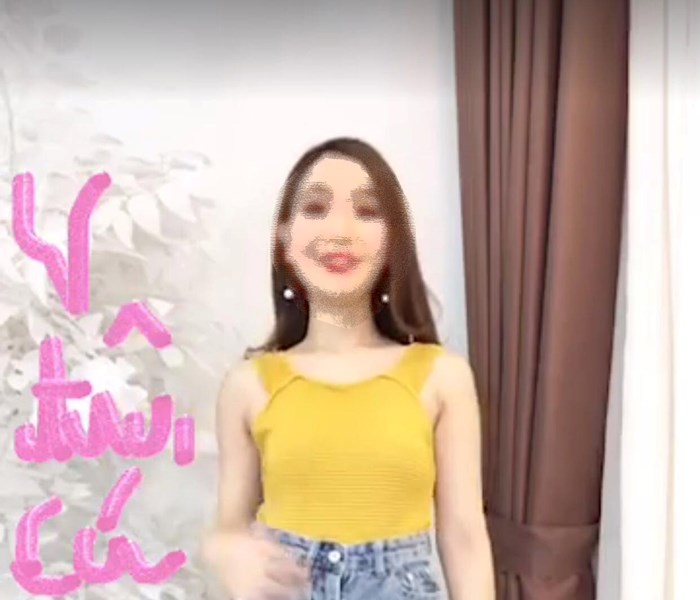 “Hot” nghề người mẫu​ bán hàng online - Anh 1