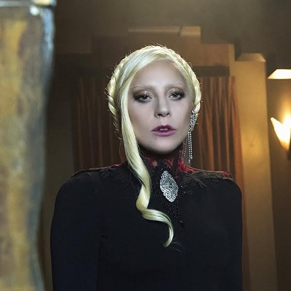 Vì sao Lady Gaga  khiến  làng âm nhạc 