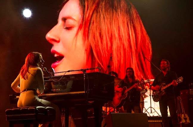 Vì sao Lady Gaga  khiến  làng âm nhạc 