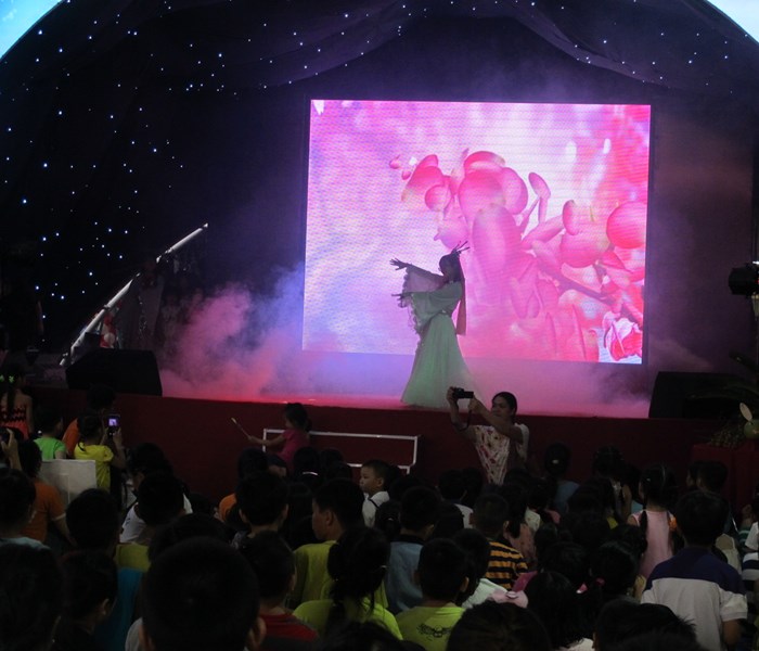 TP.HCM: Trung thu cho con em công nhân - Anh 3