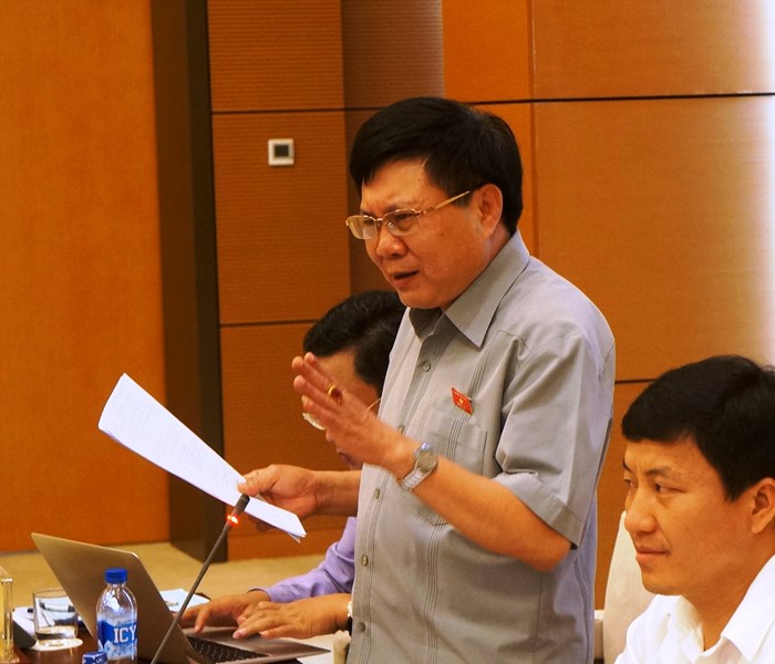 Giải trình về tuyển dụng, sử dụng đội ngũ giáo viên và tổ chức Kỳ thi THPT quốc gia - Anh 3