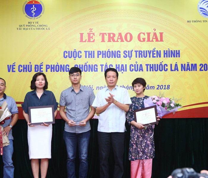 Trao giải cuộc thi phóng sự truyền hình về phòng, chống tác hại của thuốc lá - Anh 1