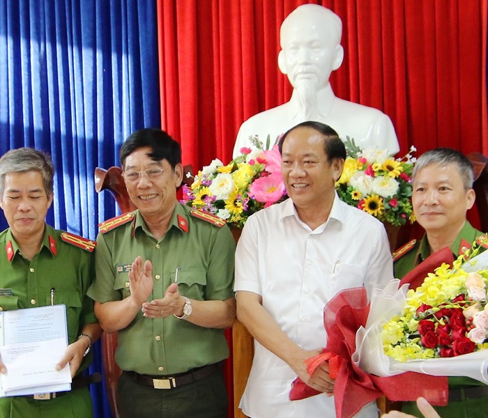 Quảng Nam: Khởi tố vụ án đánh bạc qua mạng với số tiền hơn 600 tỉ đồng - Anh 2