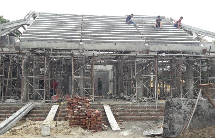 Xử lý sai phạm ngôi đình cổ 300 năm bị biến thành ... một ngày tuổi: Sao chỉ... khiển trách? - Anh 1