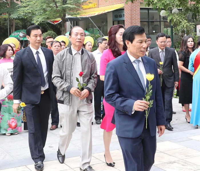 Bộ trưởng Nguyễn Ngọc Thiện: Cần làm thương hiệu trong bối cảnh hội nhập quốc tế - Anh 1