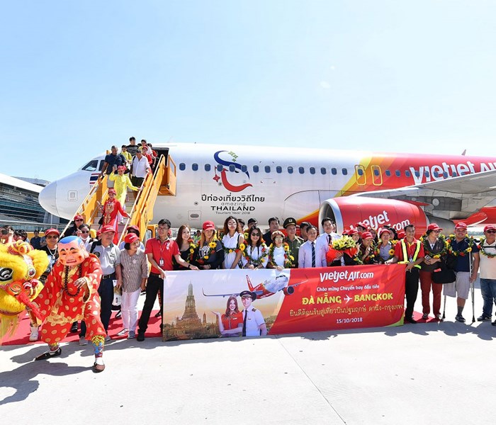 Vietjet rộn ràng đón chuyến bay khai trương Đà Nẵng - Bangkok - Anh 6