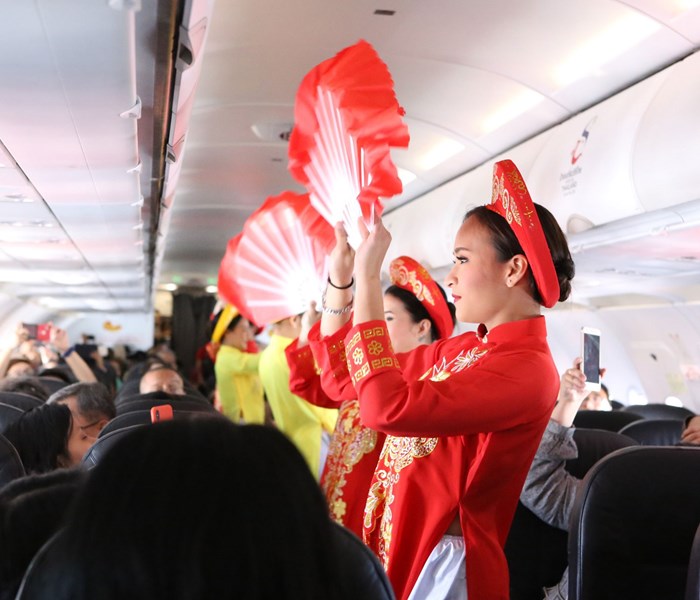 Vietjet rộn ràng đón chuyến bay khai trương Đà Nẵng - Bangkok - Anh 4