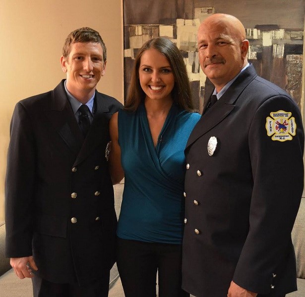 Những chuyện xúc động dành cho cảnh sát chữa cháy - Anh 1