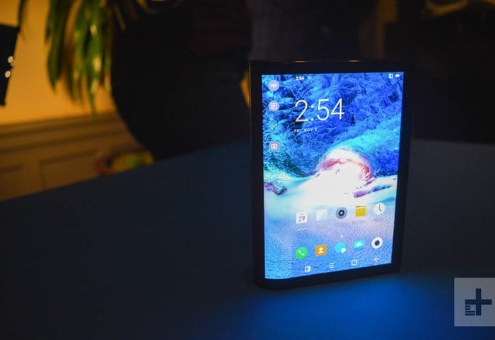 Smartphone gập: Trình diễn nhiều hơn là hữu ích - Anh 6