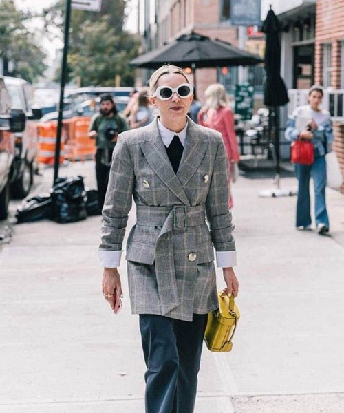 Biết 4 bí quyết này thì mặc blazer không bao giờ lo già - Anh 3
