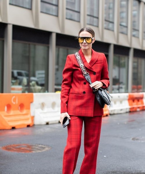 Biết 4 bí quyết này thì mặc blazer không bao giờ lo già - Anh 6