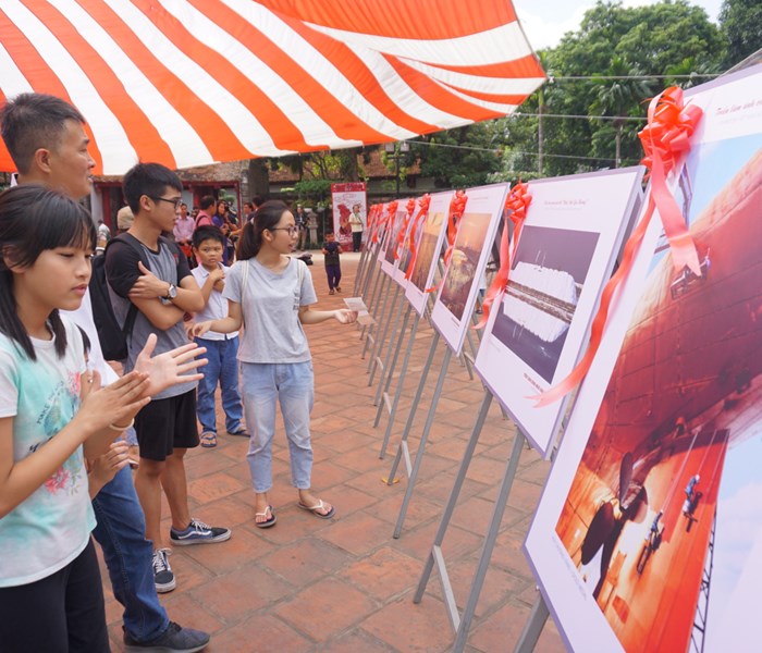 Trao giải và triển lãm Cuộc thi ảnh nghệ thuật về đề tài “Biển, đảo quê hương” - Anh 5