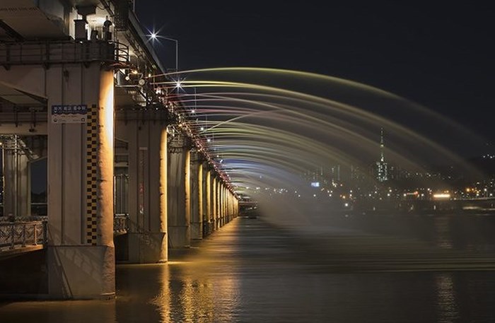 Những cây cầu độc đáo nhất thế giới - Anh 14