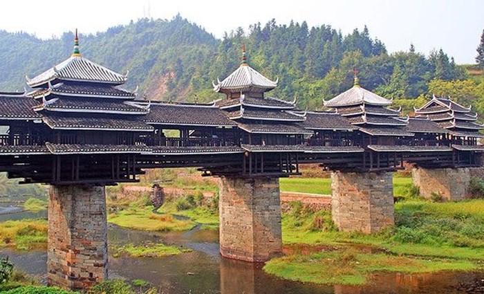 Những cây cầu độc đáo nhất thế giới - Anh 2