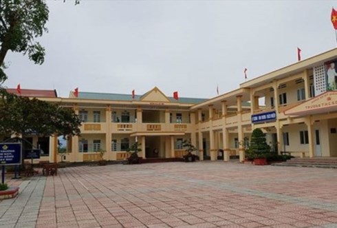 Cô giáo ra lệnh tát 231 cái vào má học sinh đối mặt với hình phạt nào? - Anh 1