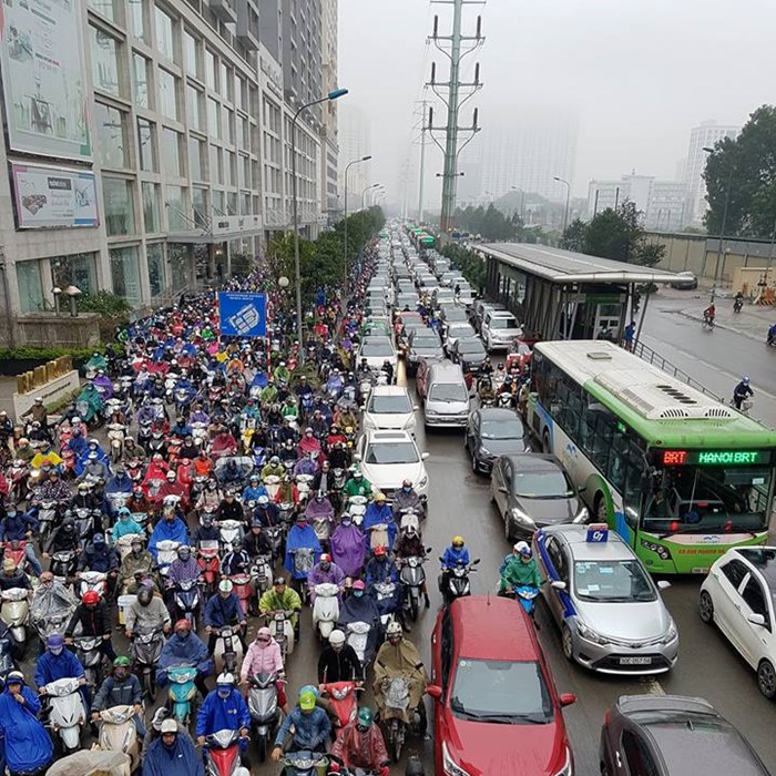Thời tiết ngày và đêm 9.1: Bắc Bộ tiếp tục mưa diện rộng, nhiệt độ giảm mạnh trời rét đậm - Anh 1