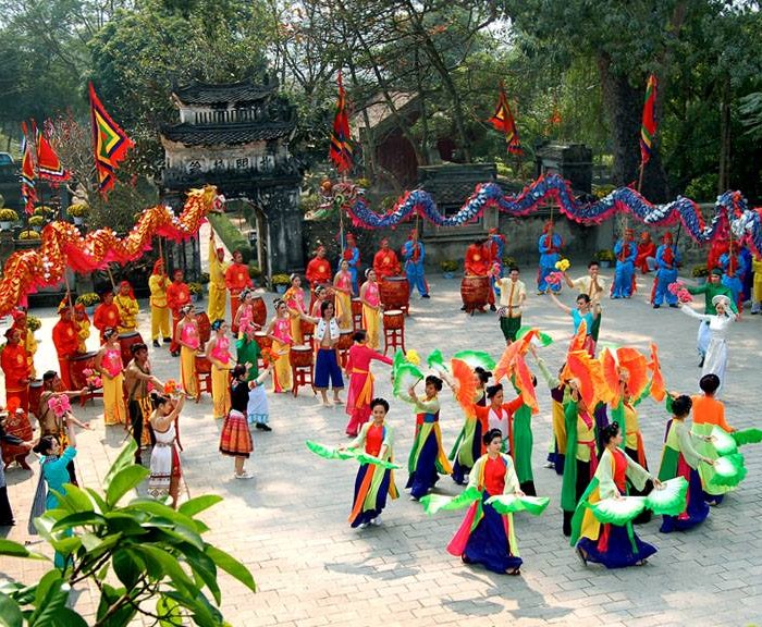 Xây dựng Lễ hội Tản Viên Sơn Thánh thành lễ hội vùng - Anh 1