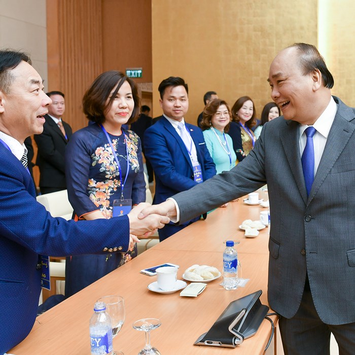 Thủ tướng gặp gỡ kiều bào dự chương trình 