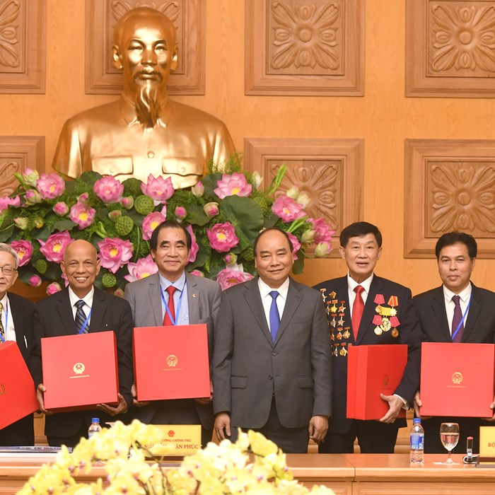 Thủ tướng gặp gỡ kiều bào dự chương trình 