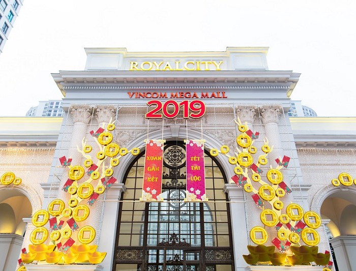 Háo hức đi chợ Tết xưa giữa trung tâm phố thị - Anh 1