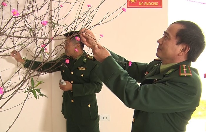 Đón tết ở Đồn biên phòng “ba không” - Anh 1