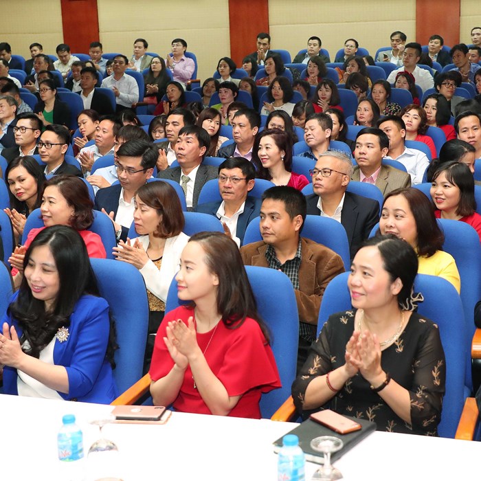 Bộ trưởng Nguyễn Ngọc Thiện gặp mặt và chúc Tết Nguyên đán Kỷ Hợi 2019 - Anh 2