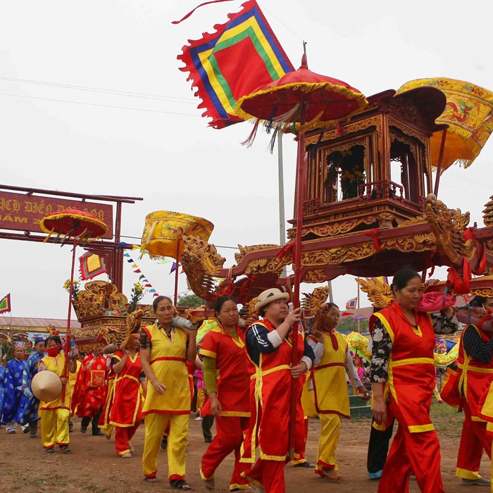 Khai hội Tịch điền - Anh 1