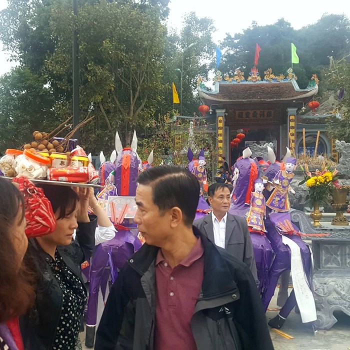 Đồ mã khủng “bủa vây” di tích đền Bảo  Hà - Anh 6
