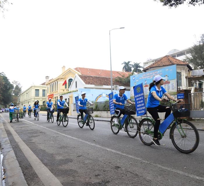 Diễu hành tuyên truyền xây dựng người Hà Nội thanh lịch văn minh - Anh 5