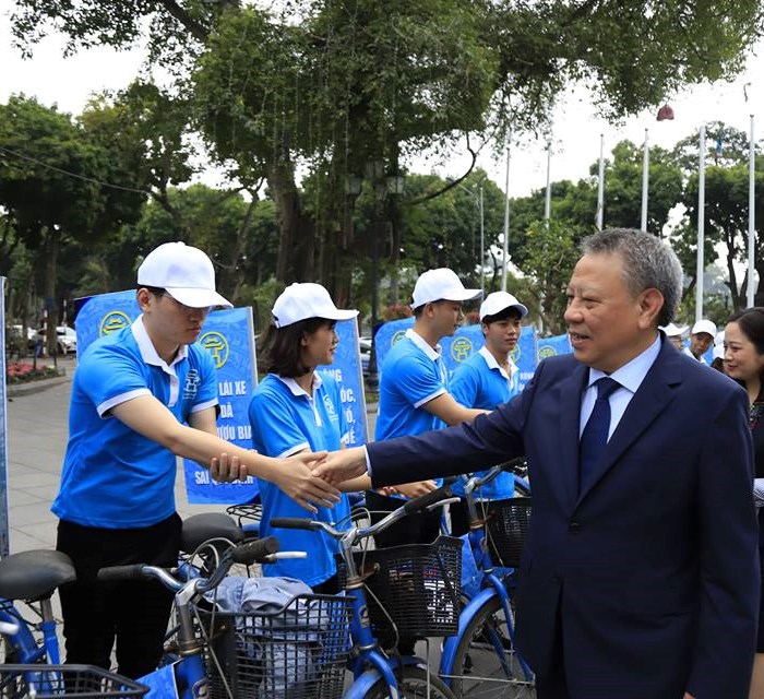 Diễu hành tuyên truyền xây dựng người Hà Nội thanh lịch văn minh - Anh 6