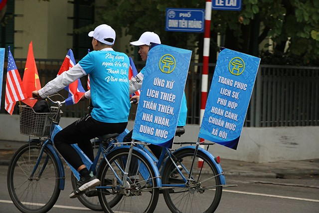 Hà Nội: Diễu hành tuyên truyền nếp sống văn minh trước thềm Hội nghị Thượng đỉnh Mỹ – Triều Tiên - Anh 4