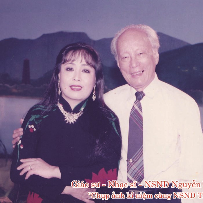 Đêm nhạc tưởng nhớ nhạc sĩ Nguyễn Văn Thương - Anh 1