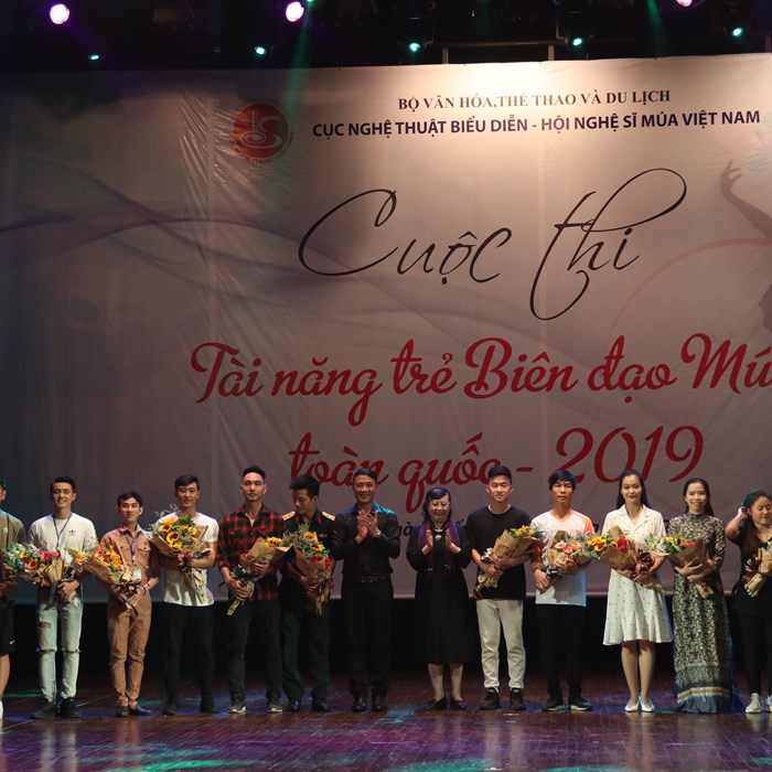 Khai mạc “Cuộc thi Tài năng trẻ Biên đạo múa toàn quốc 2019” - Anh 1