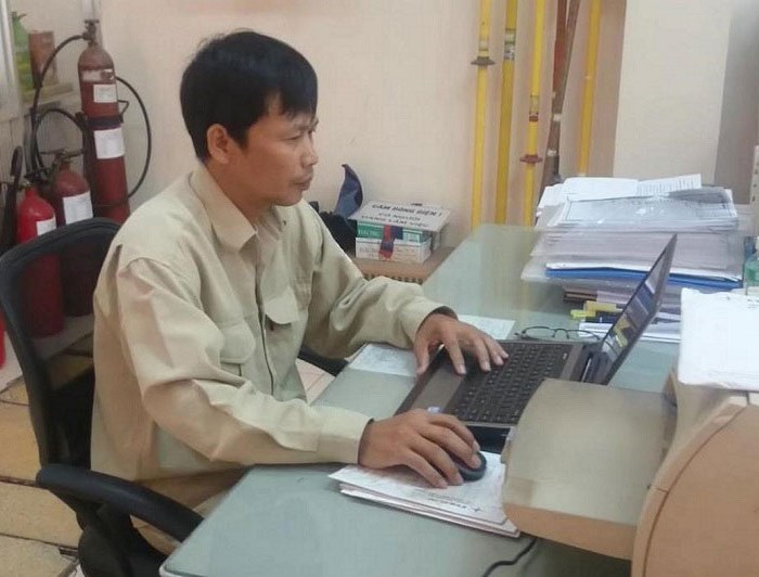 Người thợ điện đam mê lao động sáng tạo - Anh 2