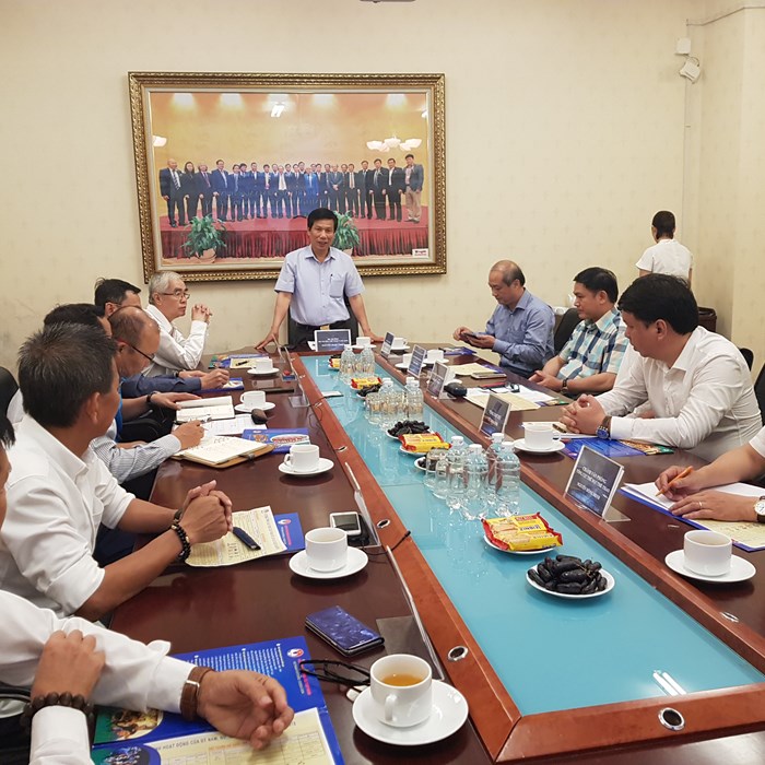 Bộ trưởng Bộ VHTTDL Nguyễn Ngọc Thiện: Hãy gạt sang hết một bên vì một nền bóng đá phát triển - Anh 1