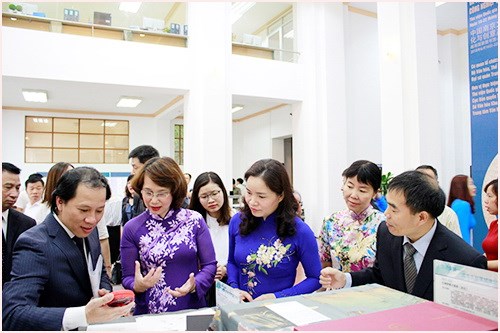 Triển lãm thúc đẩy hợp tác công nghiệp văn hóa - Anh 1