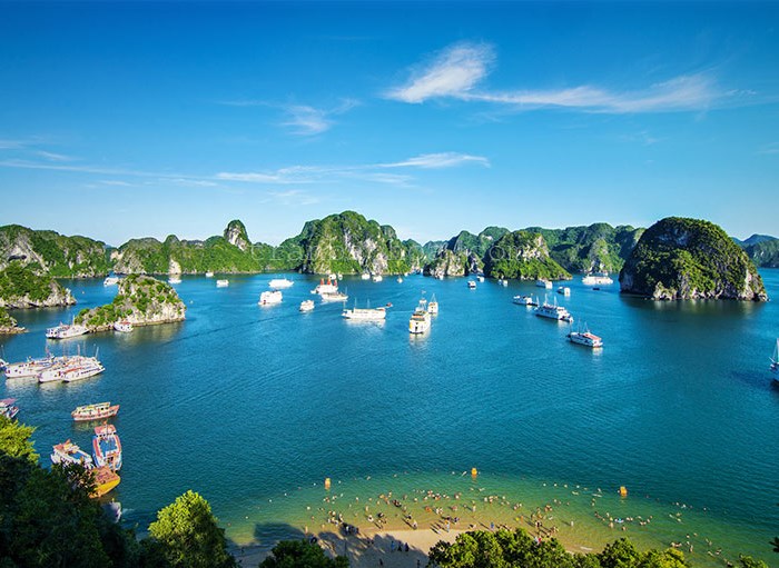 Tiếp tục đề xuất tăng phí tham quan Vịnh Hạ Long: Doanh nghiệp lại kêu trời! - Anh 1