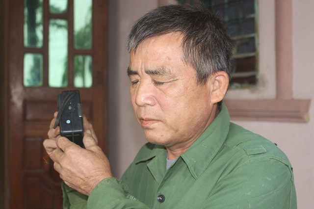Khâm phục lão nông mù làm kinh tế giỏi, sửa đồ điện hay - Anh 4