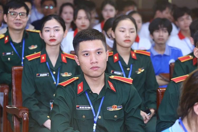 615 sinh viên dự kỳ thi Olympic Toán học toàn quốc lần thứ 29 - Anh 2