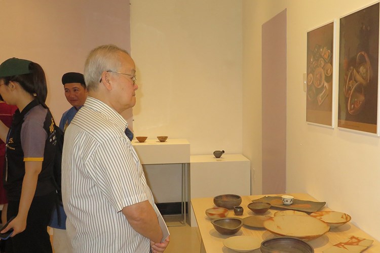 Triển lãm gốm Nhật “Yakishime- Dáng hình của đất” tại Huế - Anh 1