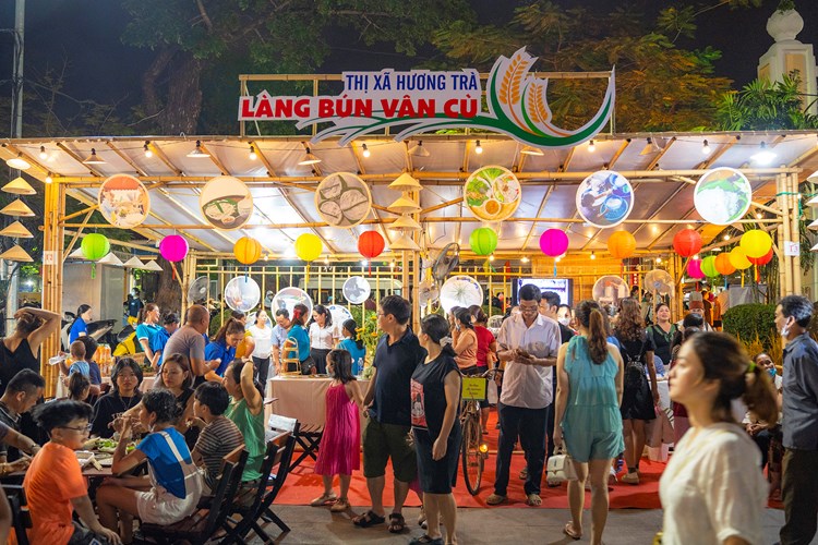 Tôn vinh tinh hoa nghề bún - Anh 1