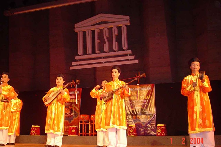 20 năm bảo vệ Di sản Nhã nhạc nhìn từ tiêu chí Công ước 2003 - Anh 1