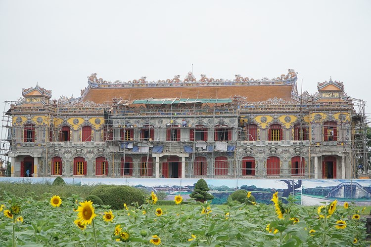 Nỗ lực giữ gìn và phát huy di sản quý báu của Cố đô lịch sử - Anh 2