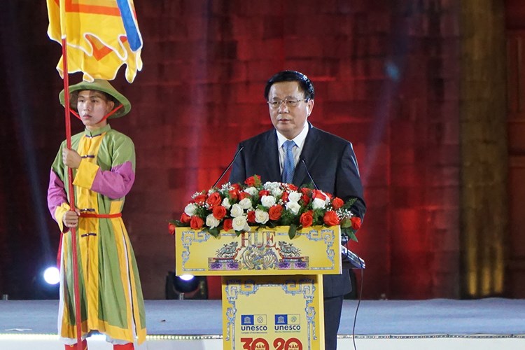 Di sản Cố đô- Trao truyền và hội tụ - Anh 2