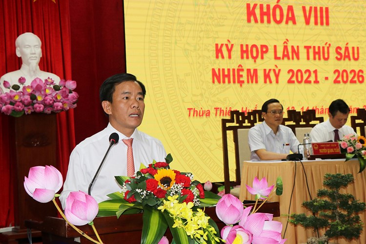 Thừa Thiên Huế: Dịch vụ tăng trưởng mạnh, doanh thu từ du lịch gấp 2,5 lần so với cùng kỳ - Anh 2
