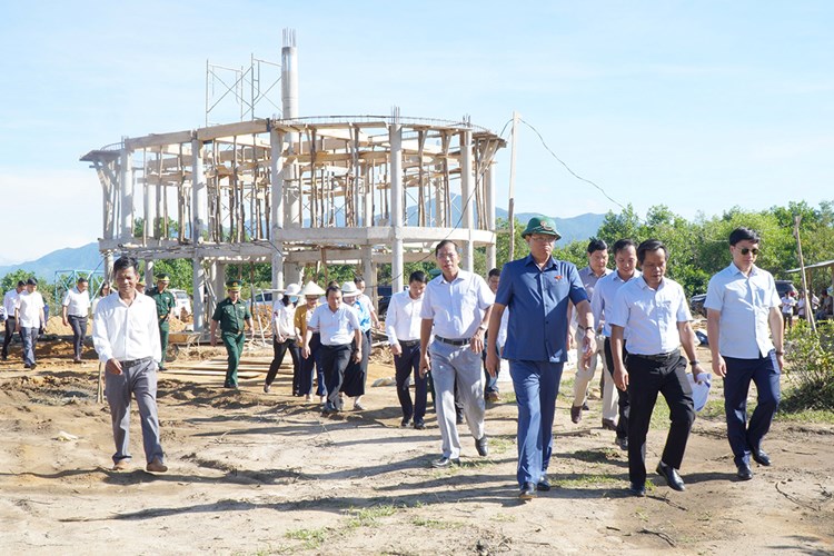 Phó Chủ tịch Quốc hội Trần Quang Phương làm việc với tỉnh Thừa Thiên Huế - Anh 2