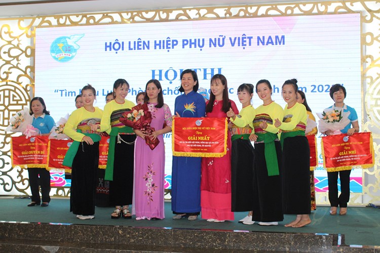 Hội thi tìm hiểu Luật Phòng, chống bạo lực gia đình năm 2022 - Anh 4