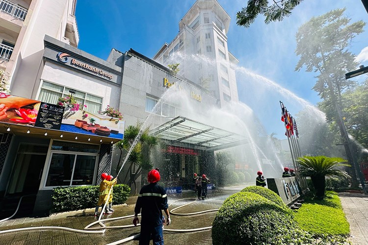 Thực tập phương án chữa cháy tại cơ sở lưu trú - Anh 1