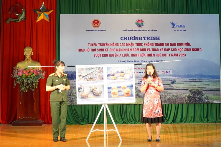 Thừa Thiên Huế: Hỗ trợ sinh kế và nâng cao nhận thức về phòng tránh bom mìn cho người dân A Lưới - Anh 2