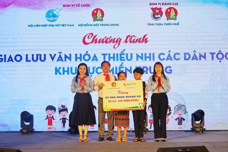 Ngày hội Văn hóa thiếu nhi các dân tộc thiểu số khu vực miền Trung - Anh 4